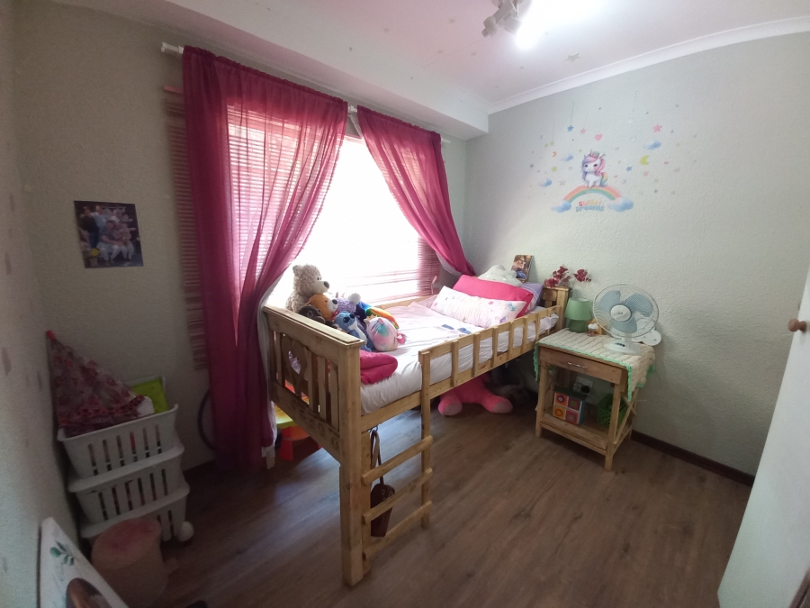 2 Bedroom Property for Sale in Safari Gardens North West